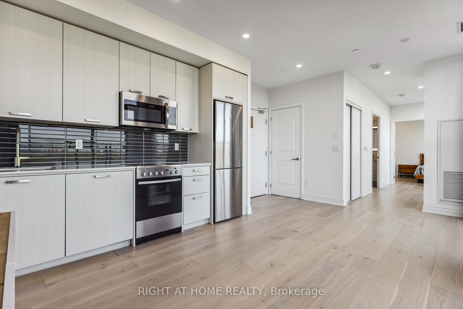 2 Bedrooms Condo at 2301 Danforth, Toronto For sale