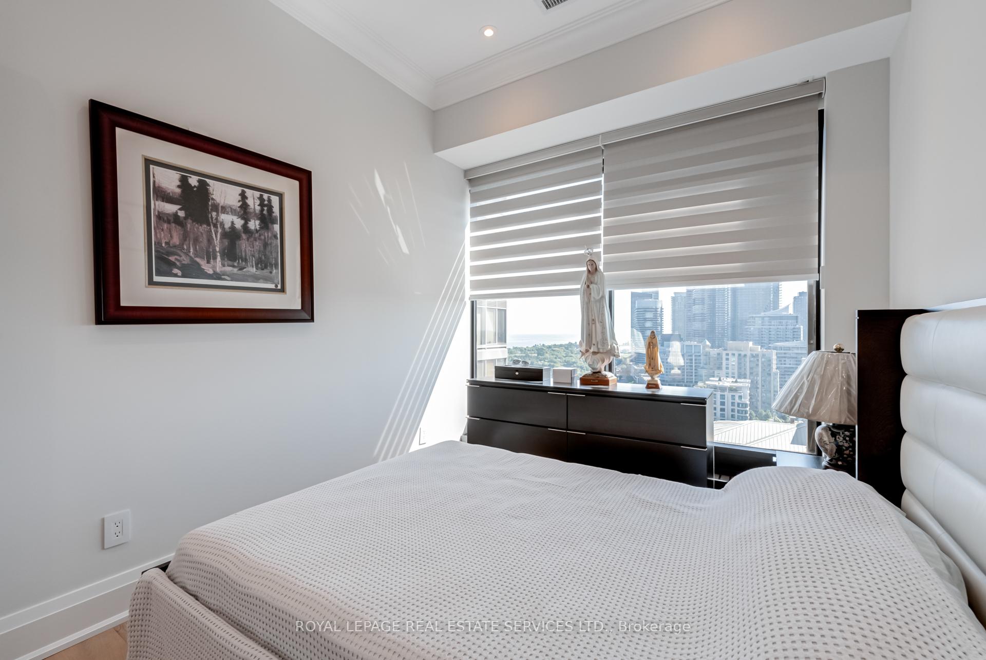 2 Bedrooms Condo at 2045 Lake Shore, Toronto For sale
