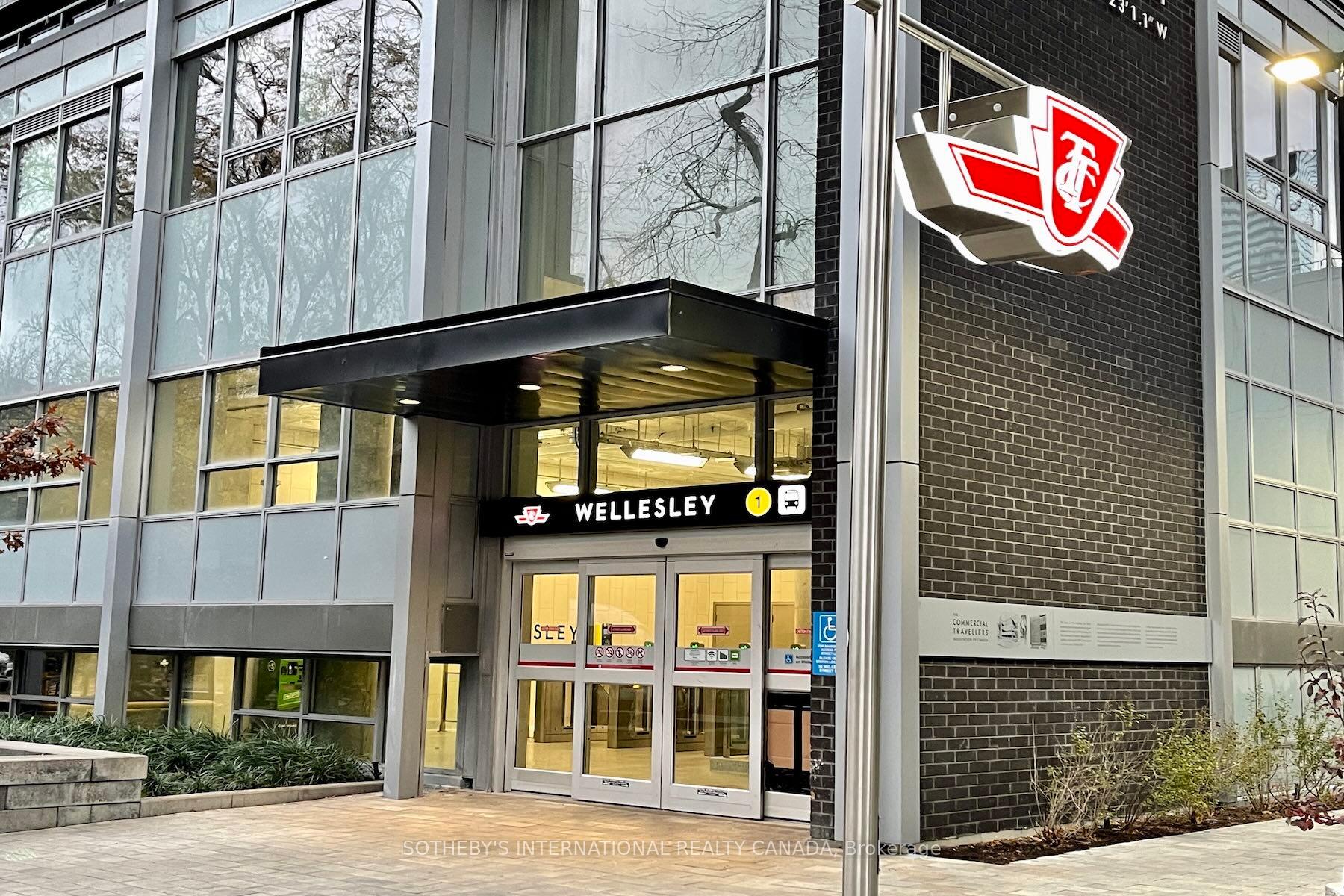 1 Bedroom Condo at 8 Wellesley, Toronto For sale