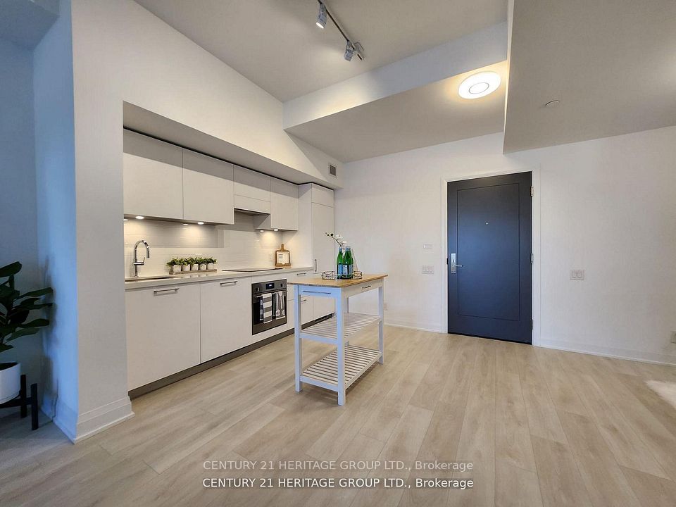 #614 - 33 Frederick Todd Way, Toronto, ON M4G 0C9