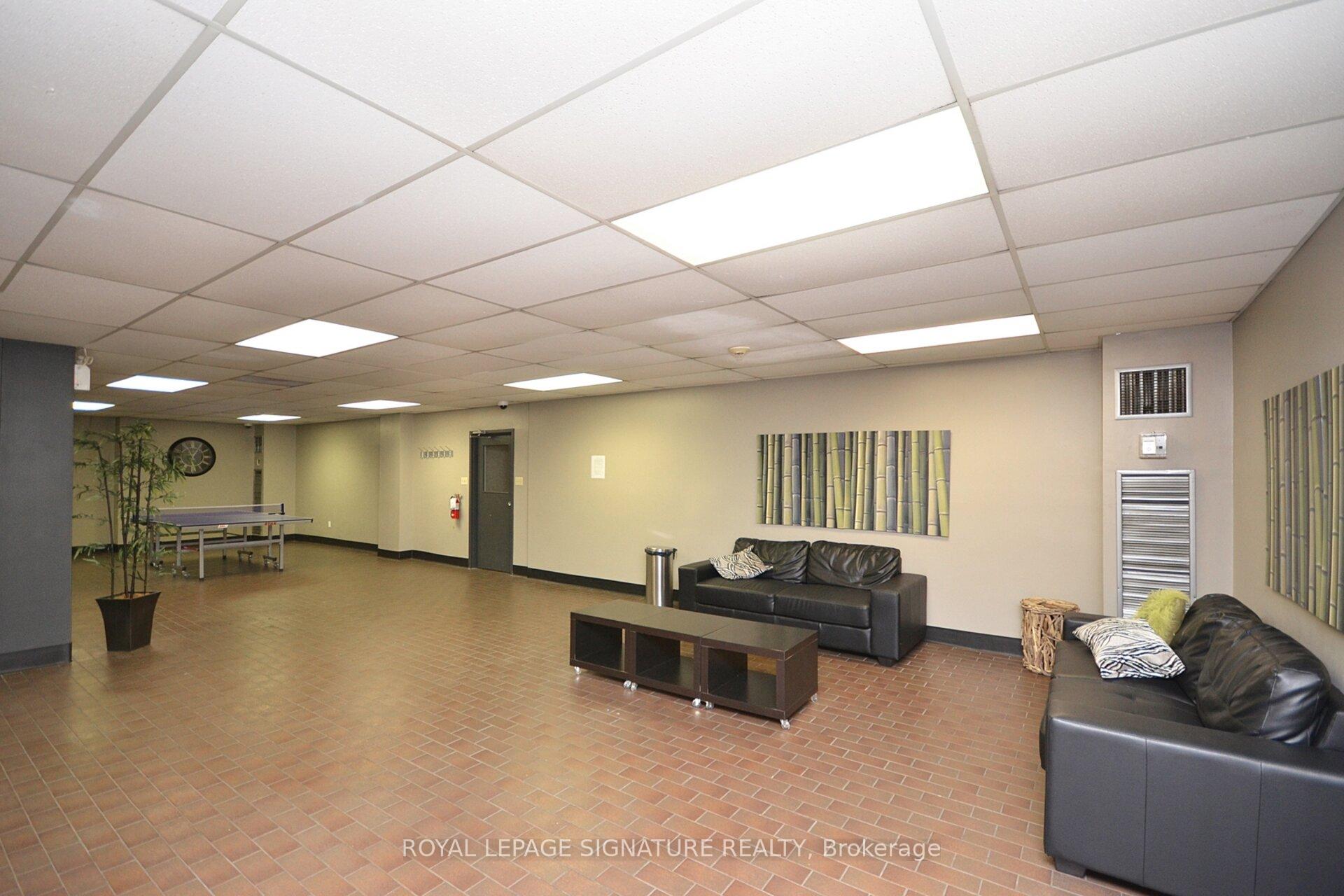 4 Bedrooms Condo at 1300 Mississauga Valley,  Mississauga For sale