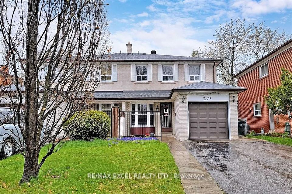 34 Fontainbleau Drive