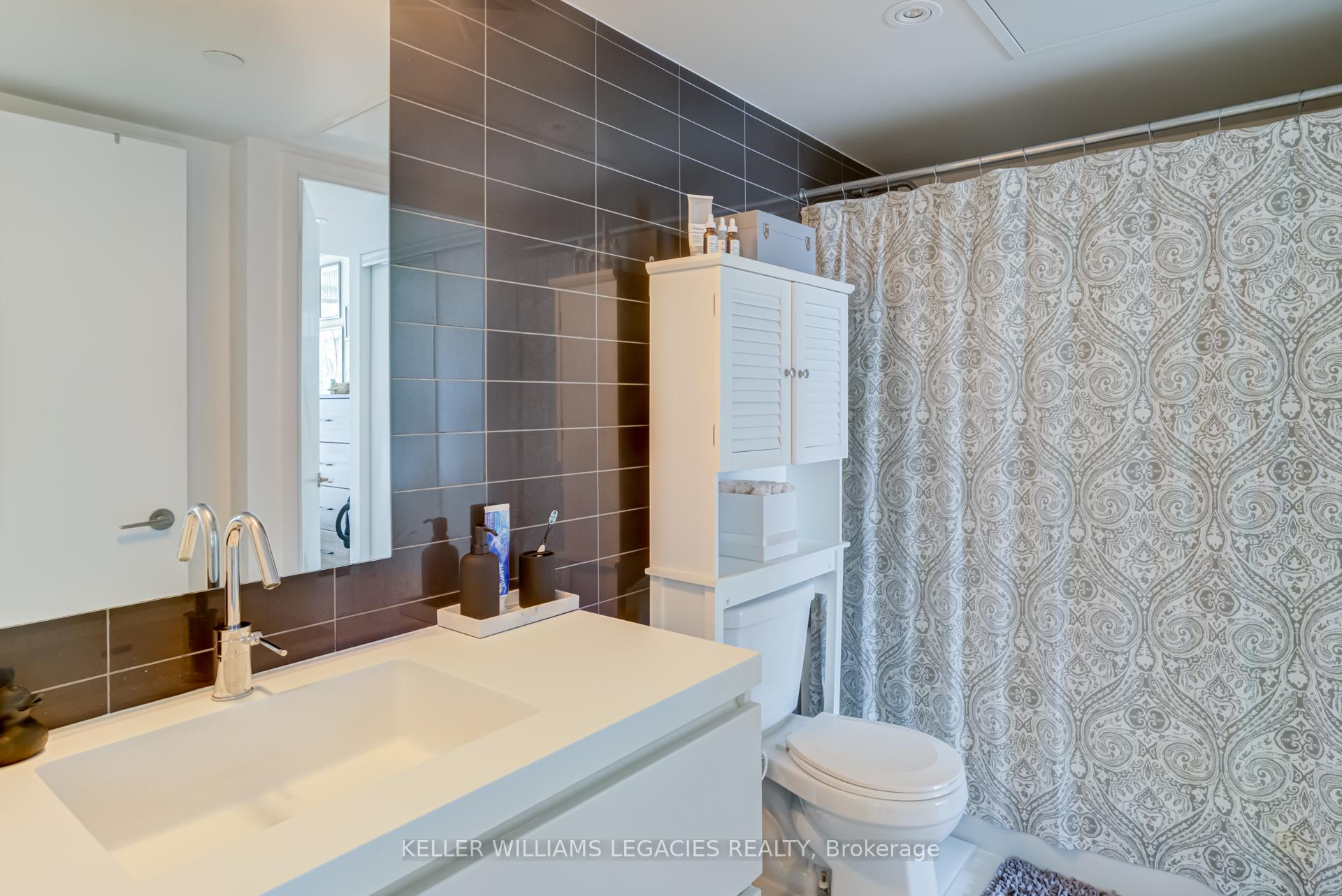 1 Bedroom Condo at 75 Queen’s Wharf,  Toronto For sale