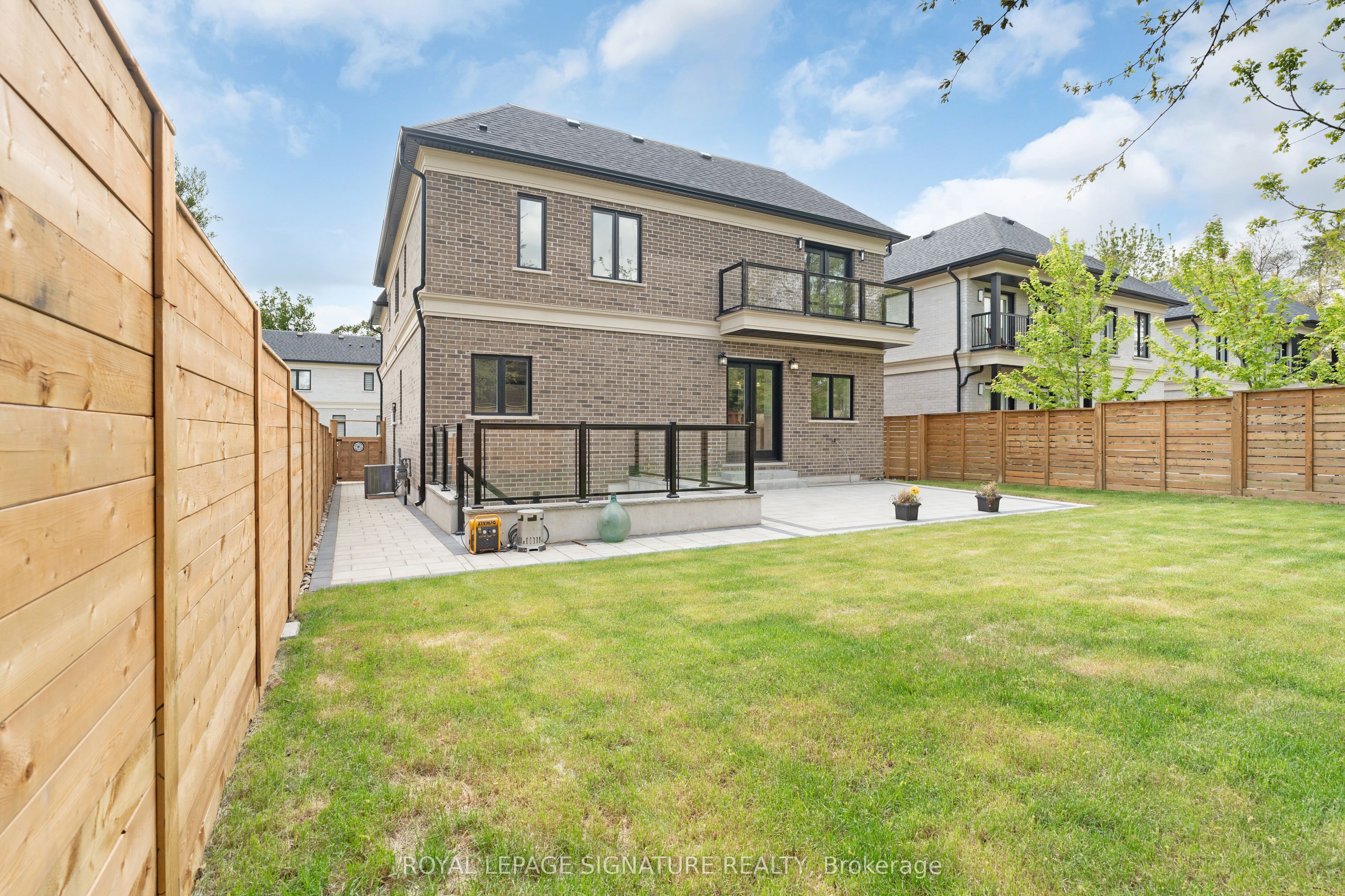 193 Mateo Place