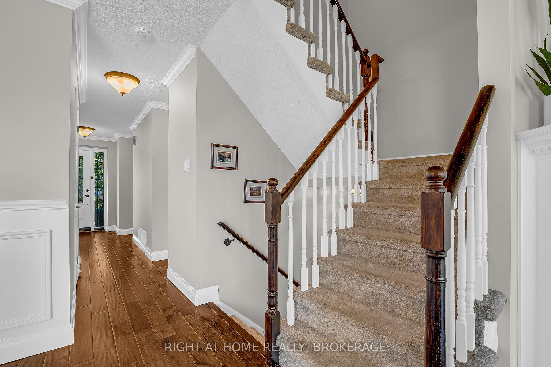 3 Bedrooms Condo at 3420 South Millway, Mississauga For sale