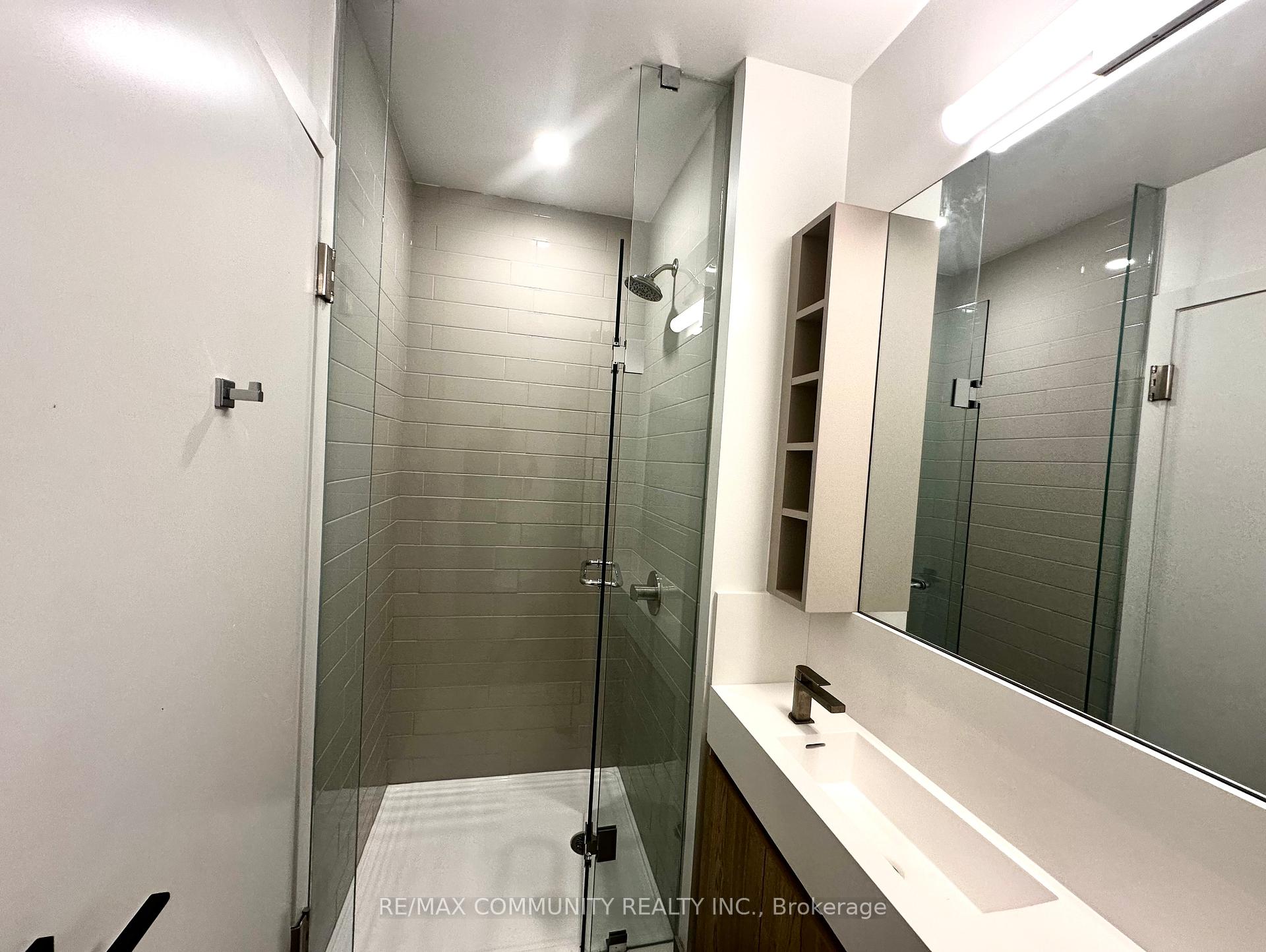 2 Bedrooms Condo at 319 Jarvis,  Toronto For sale