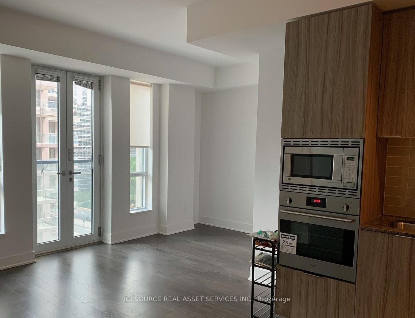 955 Bay Street, #611