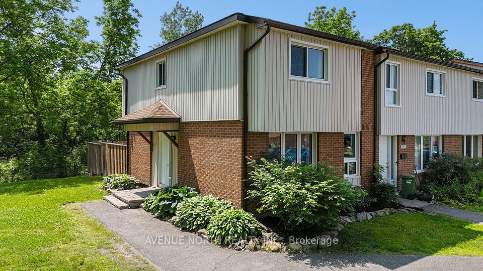 3211 Bannon