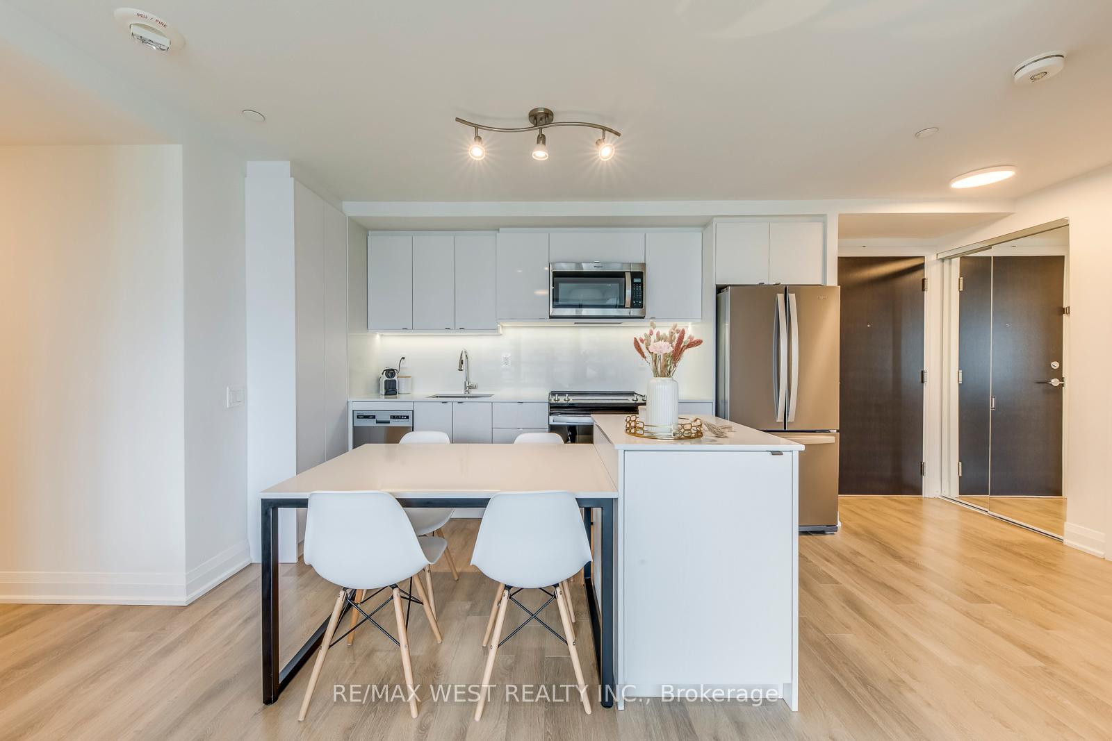 3 Bedrooms Condo at 1461 Lawrence, Toronto For sale