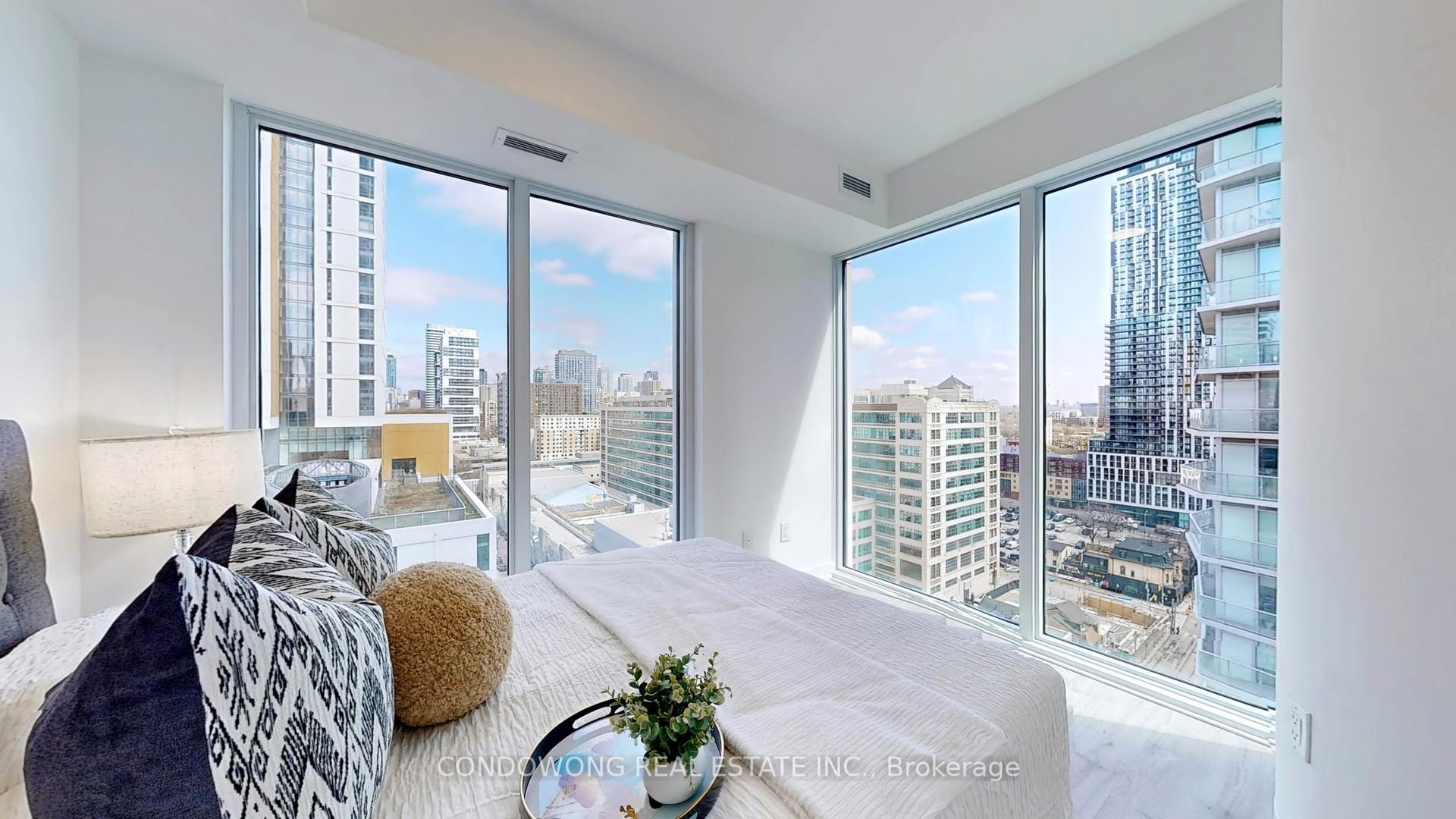 2 Bedrooms Condo at 252 Church,  Toronto For sale