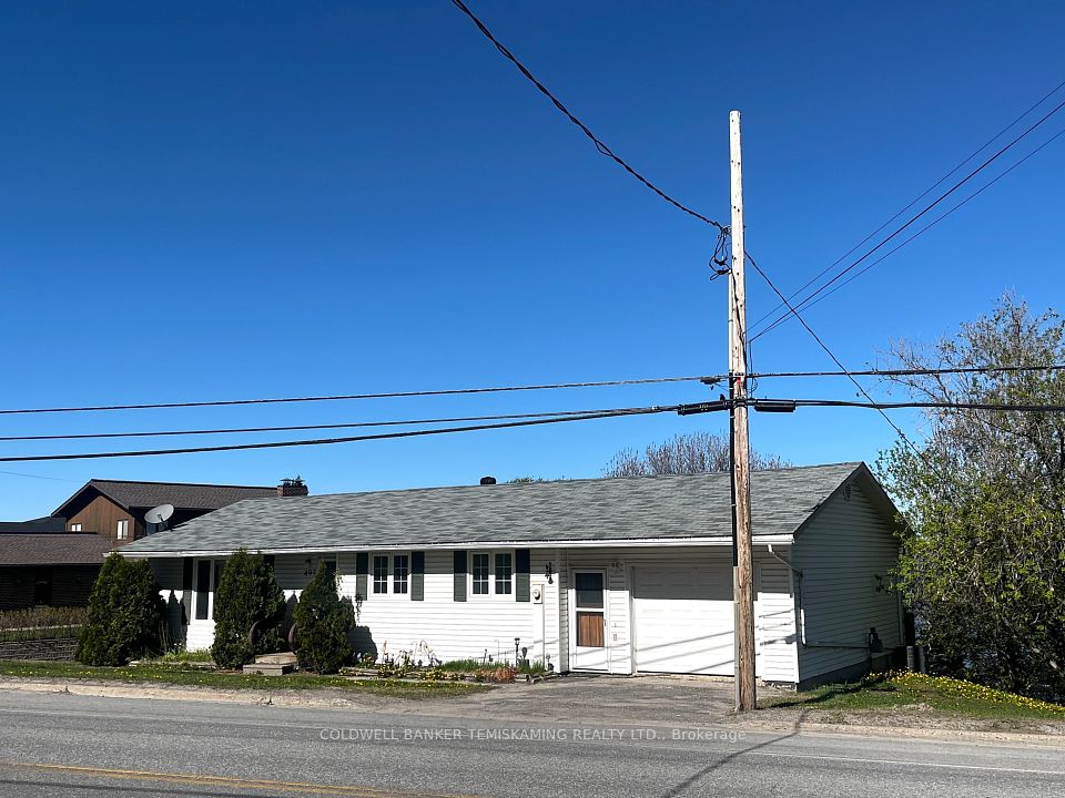495 Lakeshore