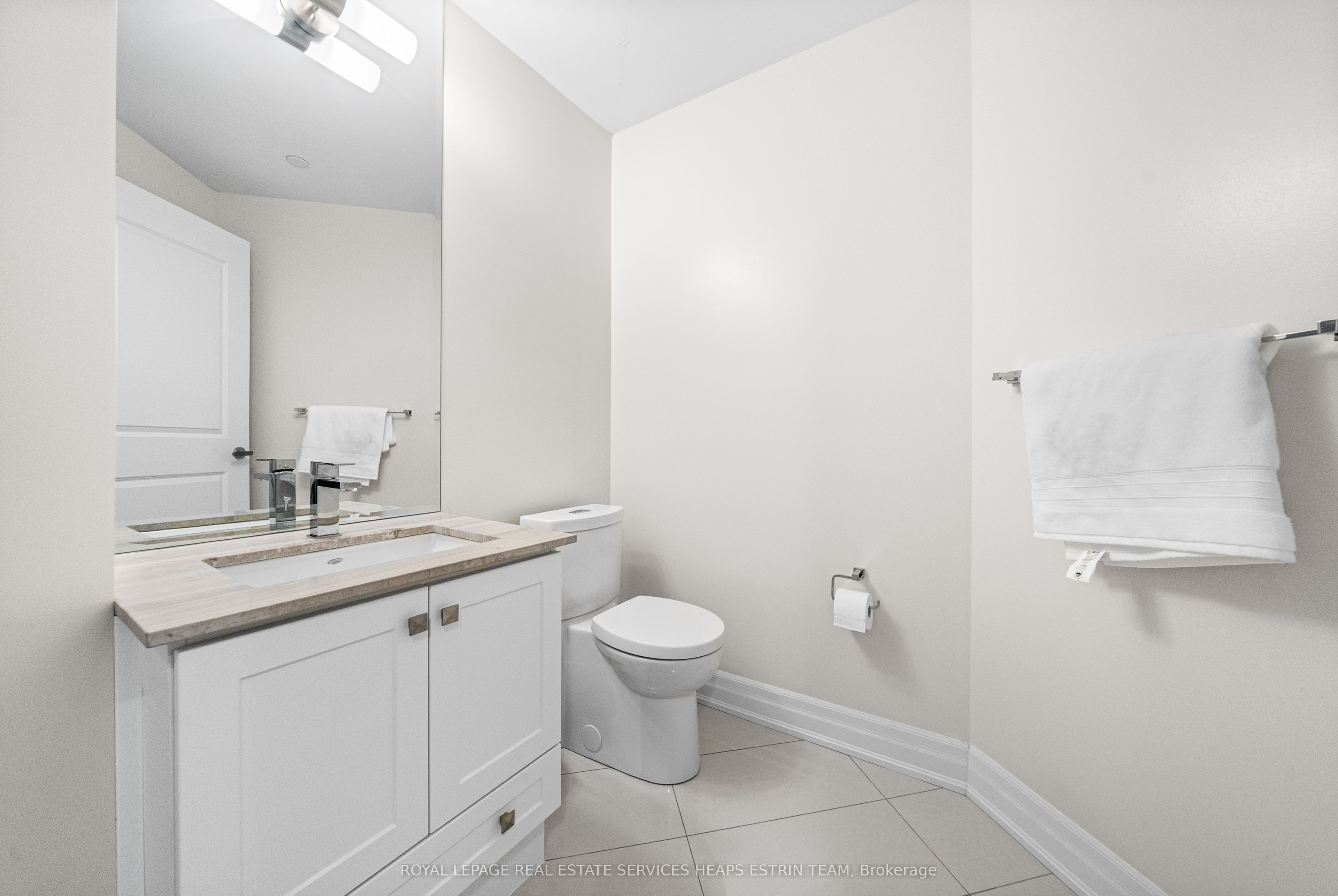 9075 Jane Street, #518