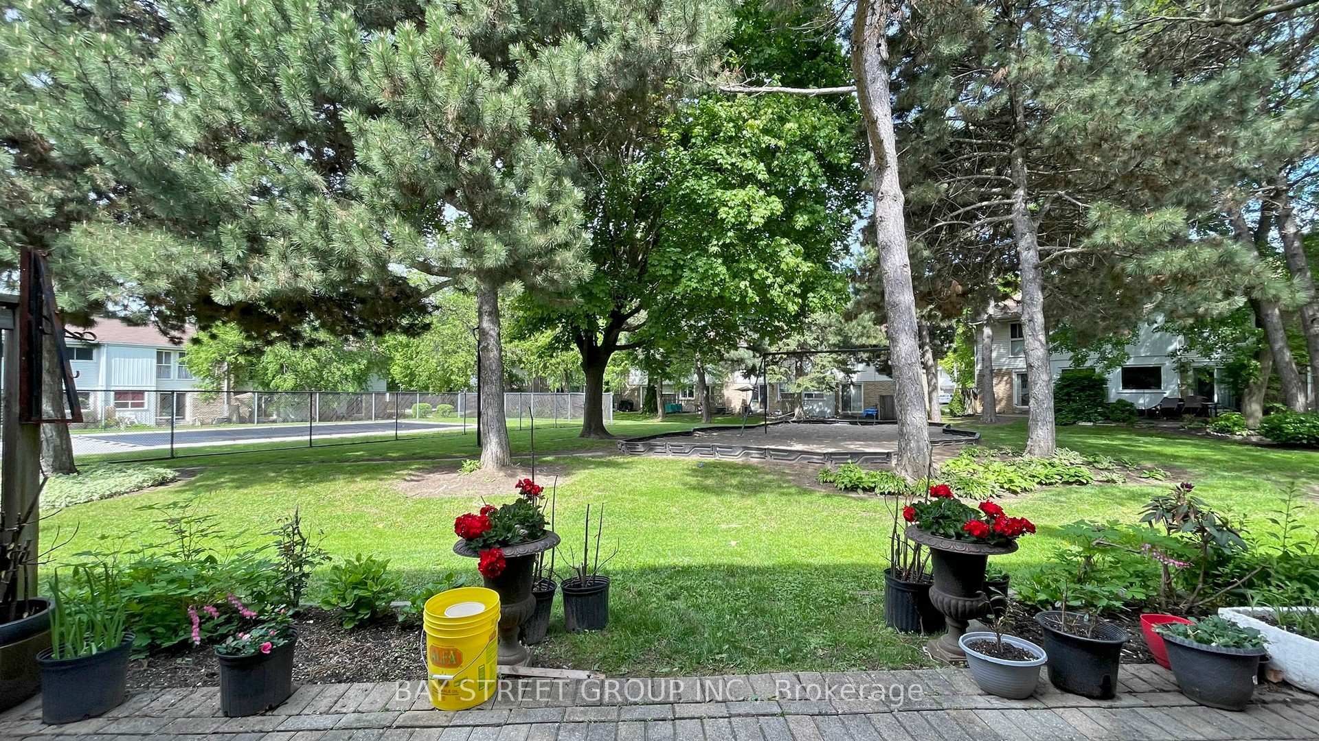 3 Bedrooms Condo at 99 Brimwood, Toronto For sale