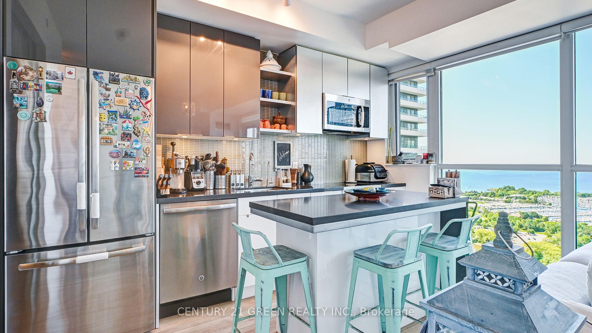 2 Bedrooms Condo at 33 Shore Breeze, Toronto For sale