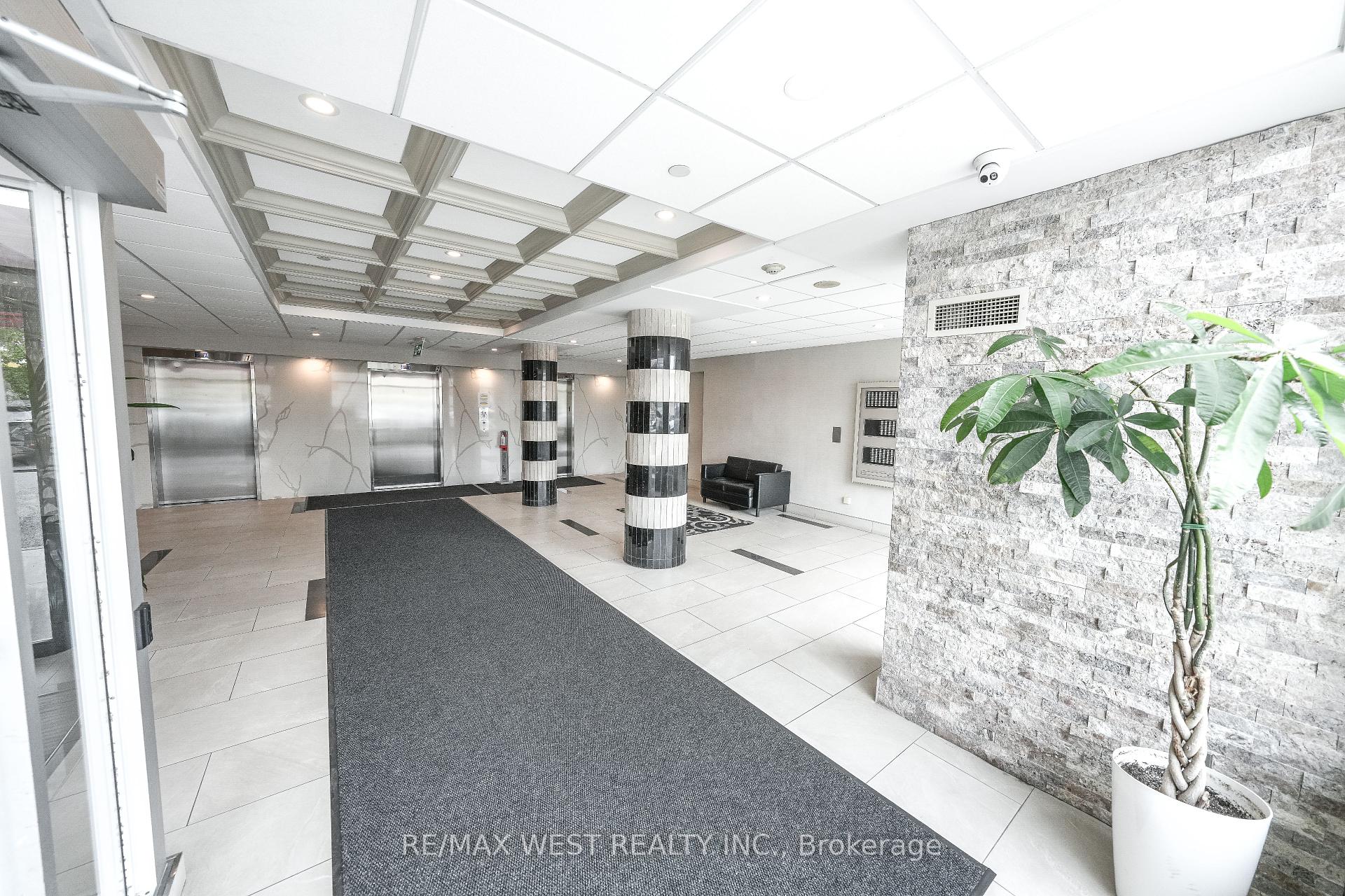 2 Bedrooms Condo at 1470 Midland, Toronto For sale