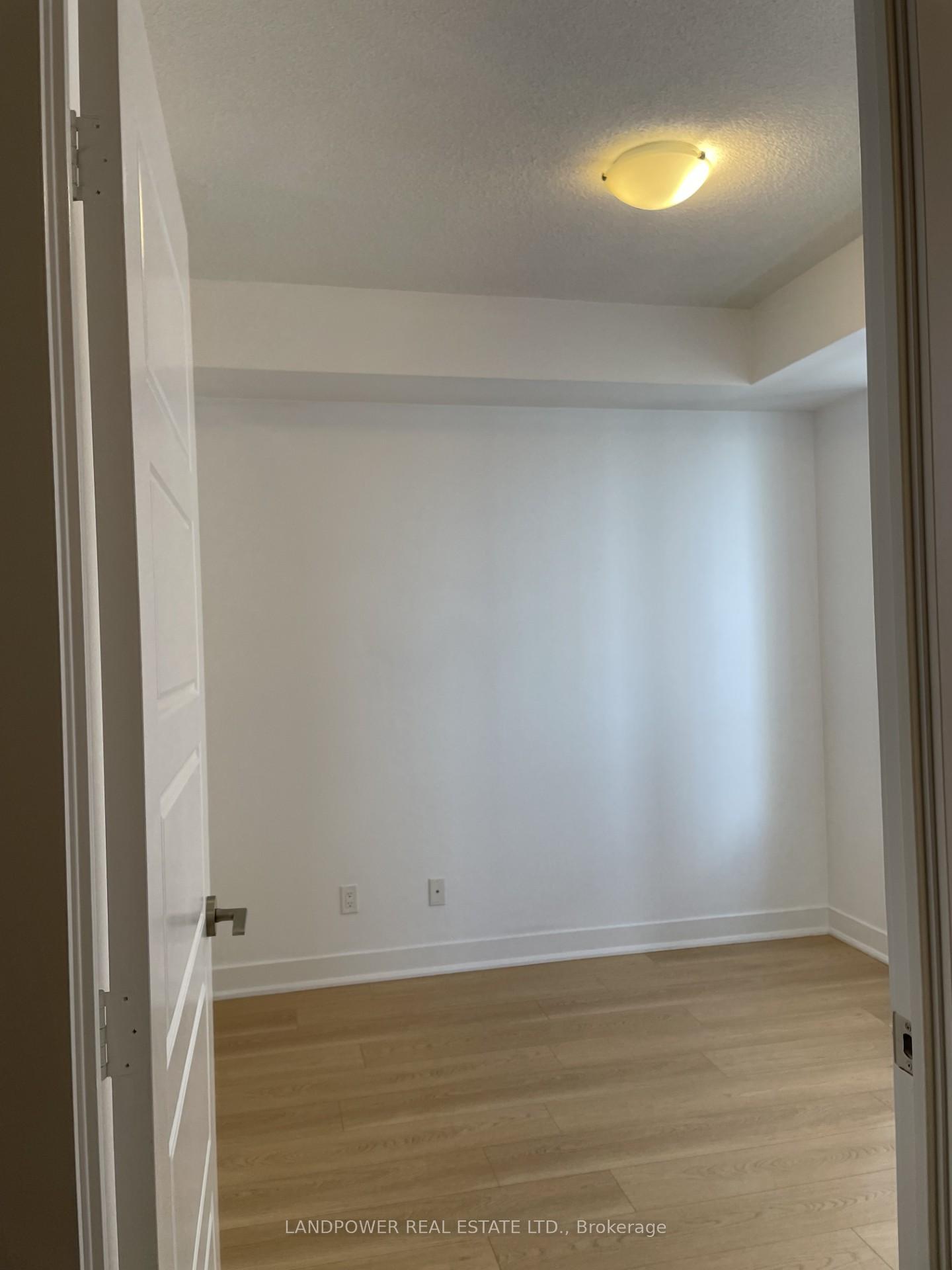 1 Bedroom Condo at 28 Linden, Toronto For sale