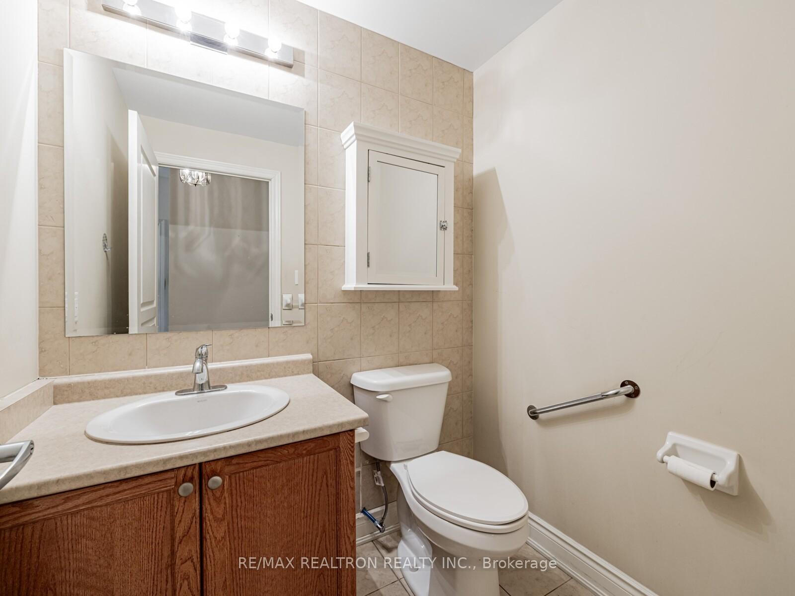 2 Bedrooms Condo at 9901 Keele, Vaughan For sale
