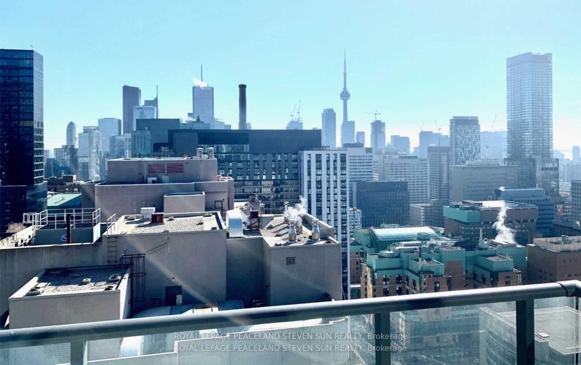 3 Bedrooms Condo at 770 Bay, Toronto For sale