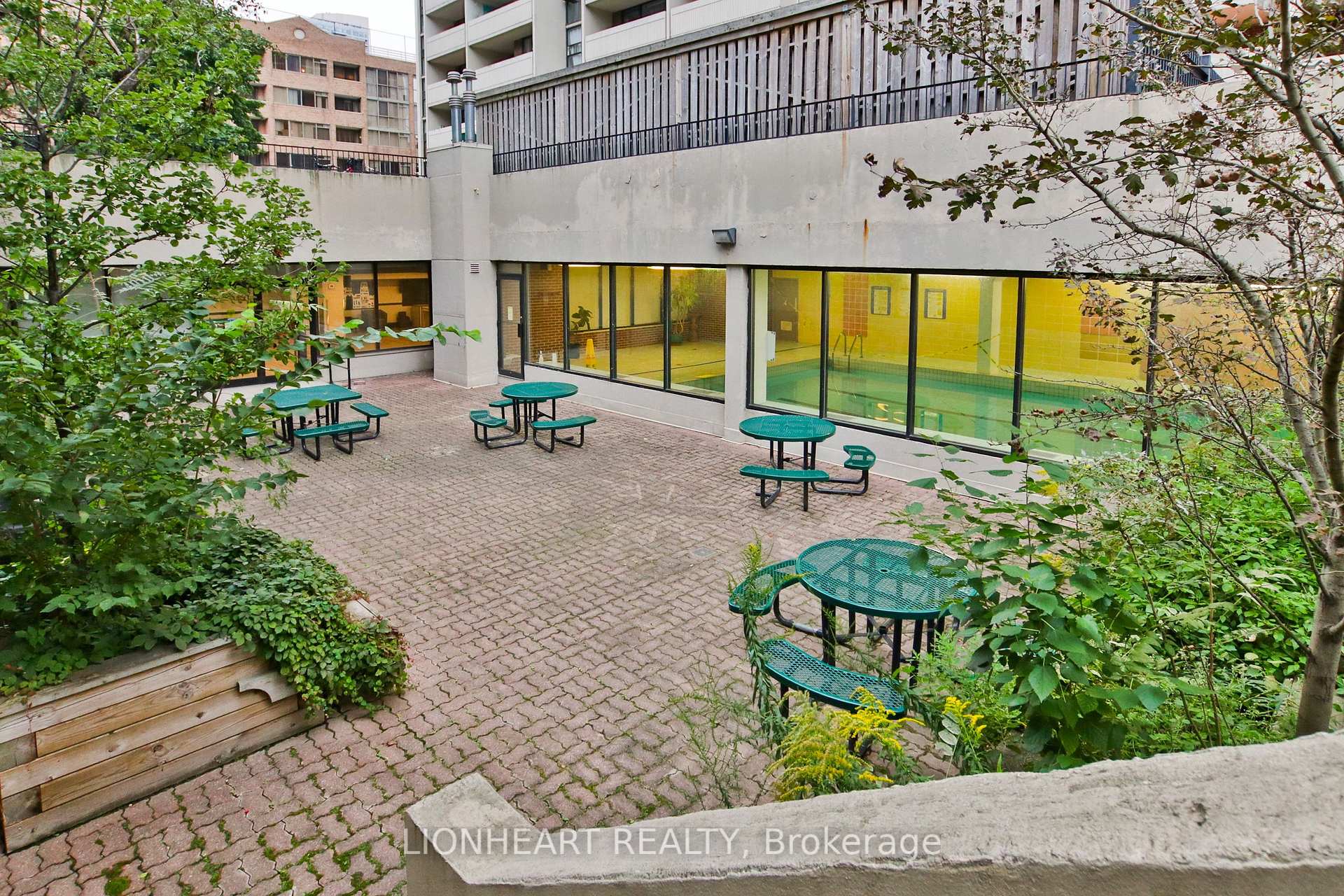 Condo at 40 Homewood, Toronto For sale