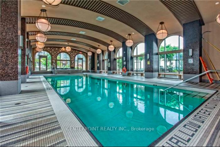 385 Prince Of Wales Drive, #703