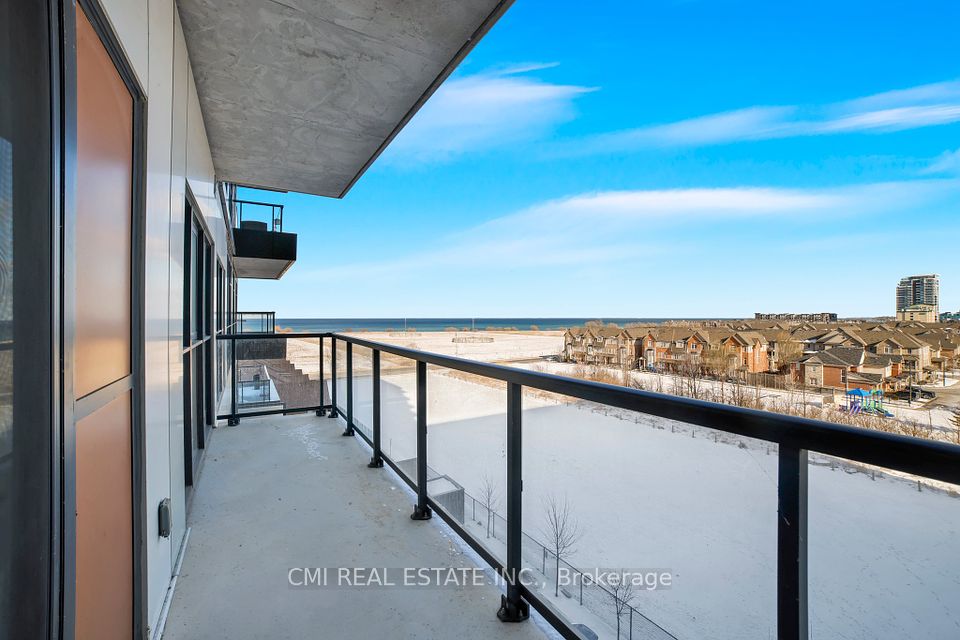 550 North Service Road