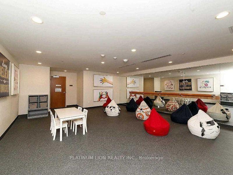 1 Bedroom Condo at 20 Shore Breeze, Toronto For sale