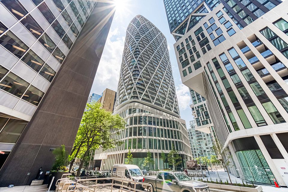 230 Simcoe