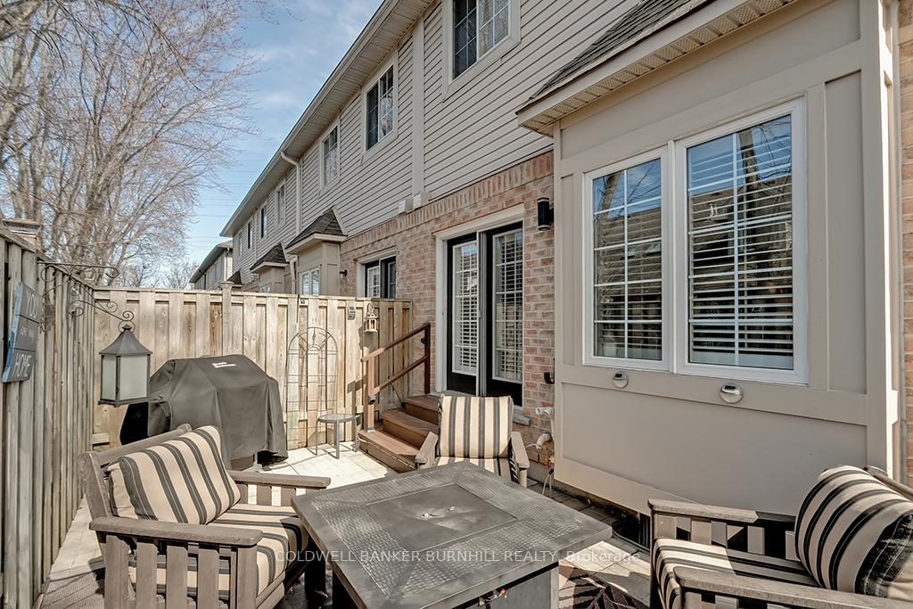 3 Bedrooms Condo at 1375 STEPHENSON,  Burlington For sale