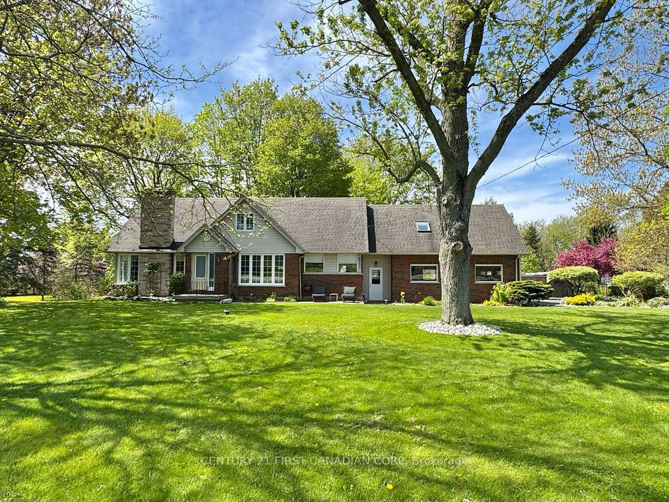 8393 Longwoods