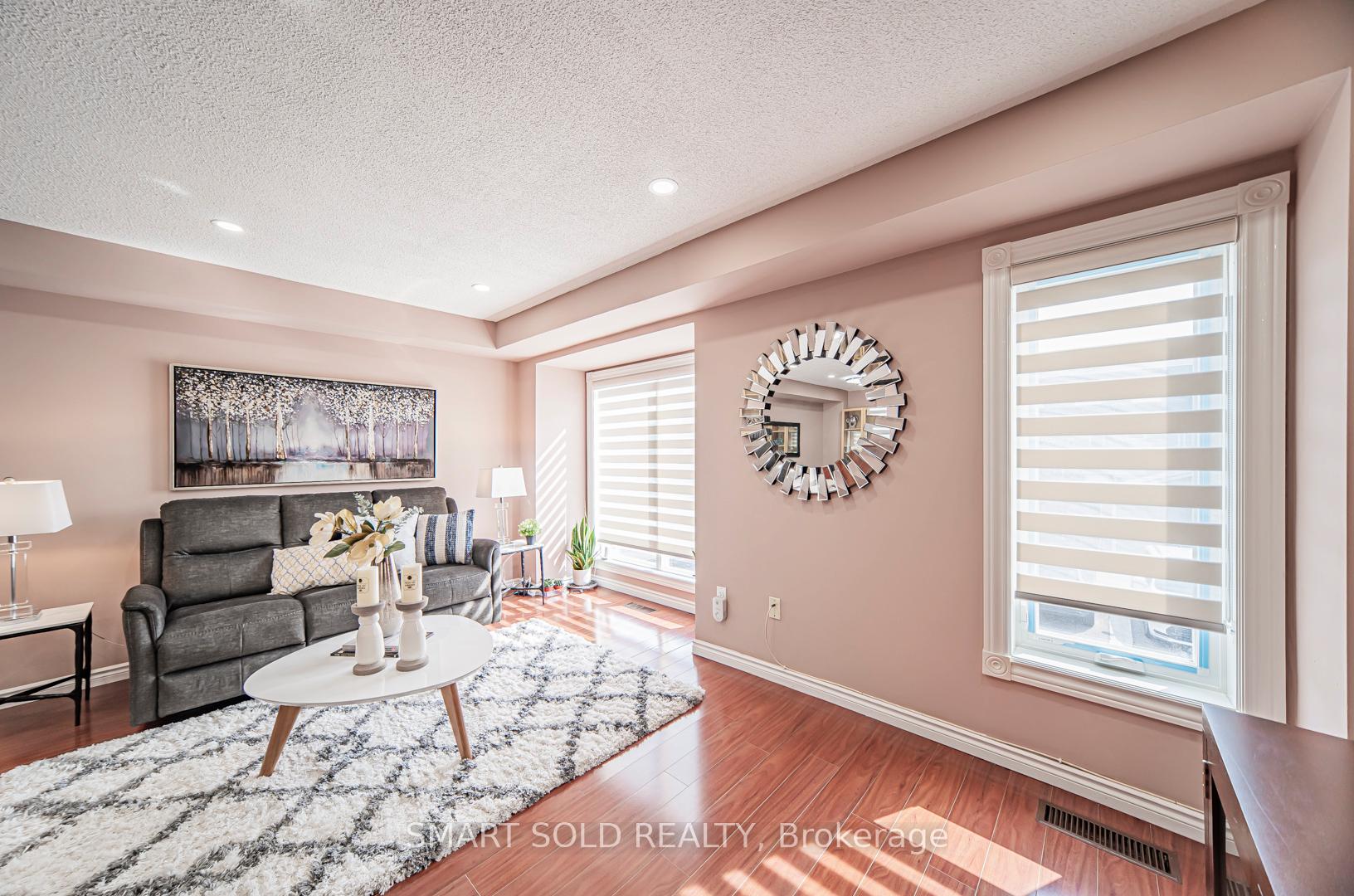 4 Bedrooms Condo at 3500 Brimley, Toronto For sale