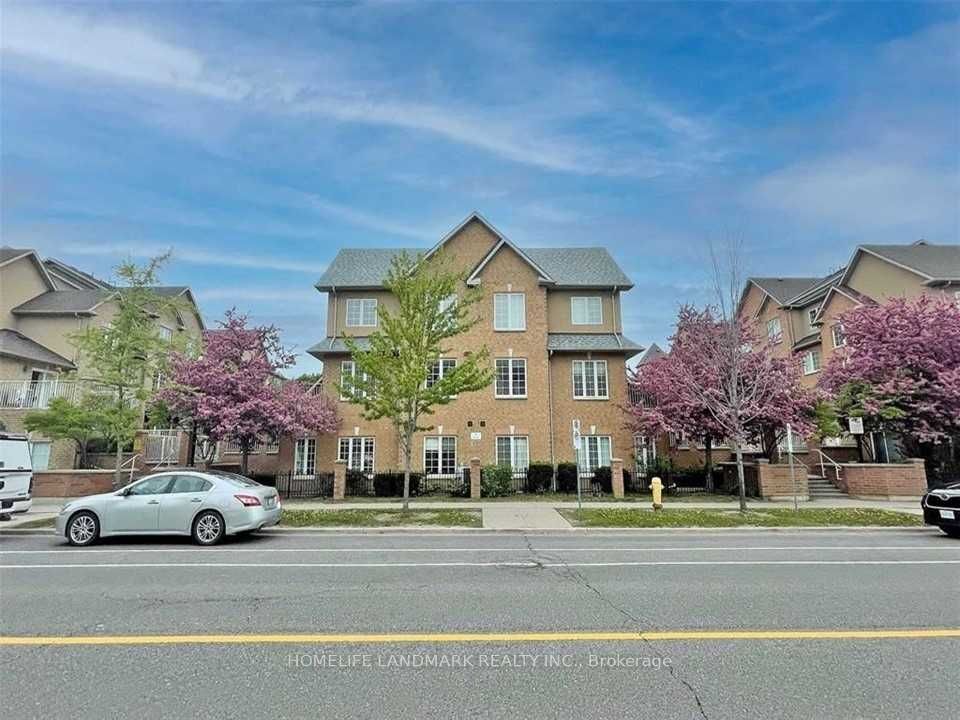 12 Cox Boulevard