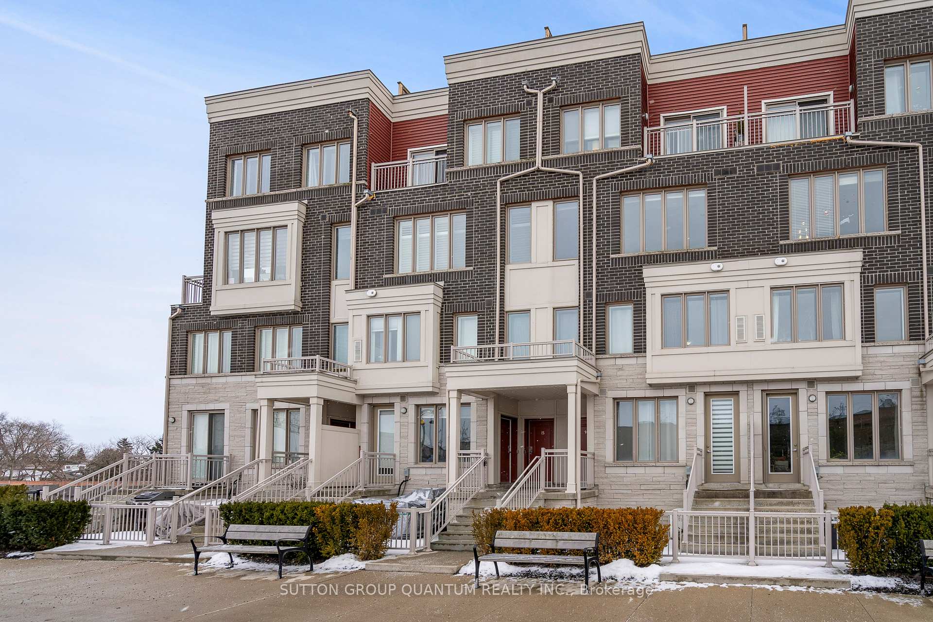 2 Bedrooms Condo at 145 Long Branch, Toronto For sale