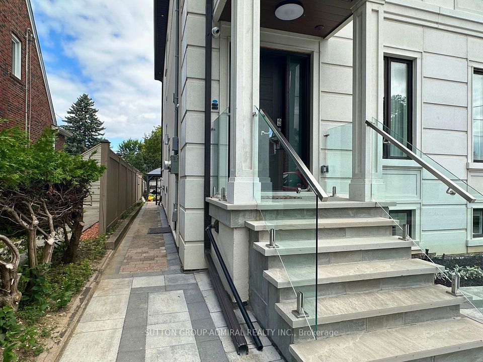 266 Lawrence