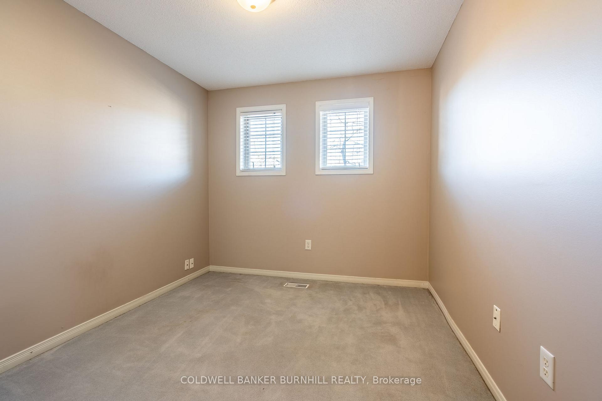 3 Bedrooms Condo at 1276 SILVAN FOREST,  Burlington For sale