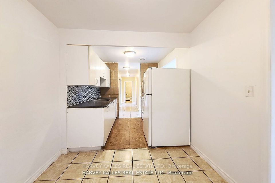 80 Blackfriar Avenue 114