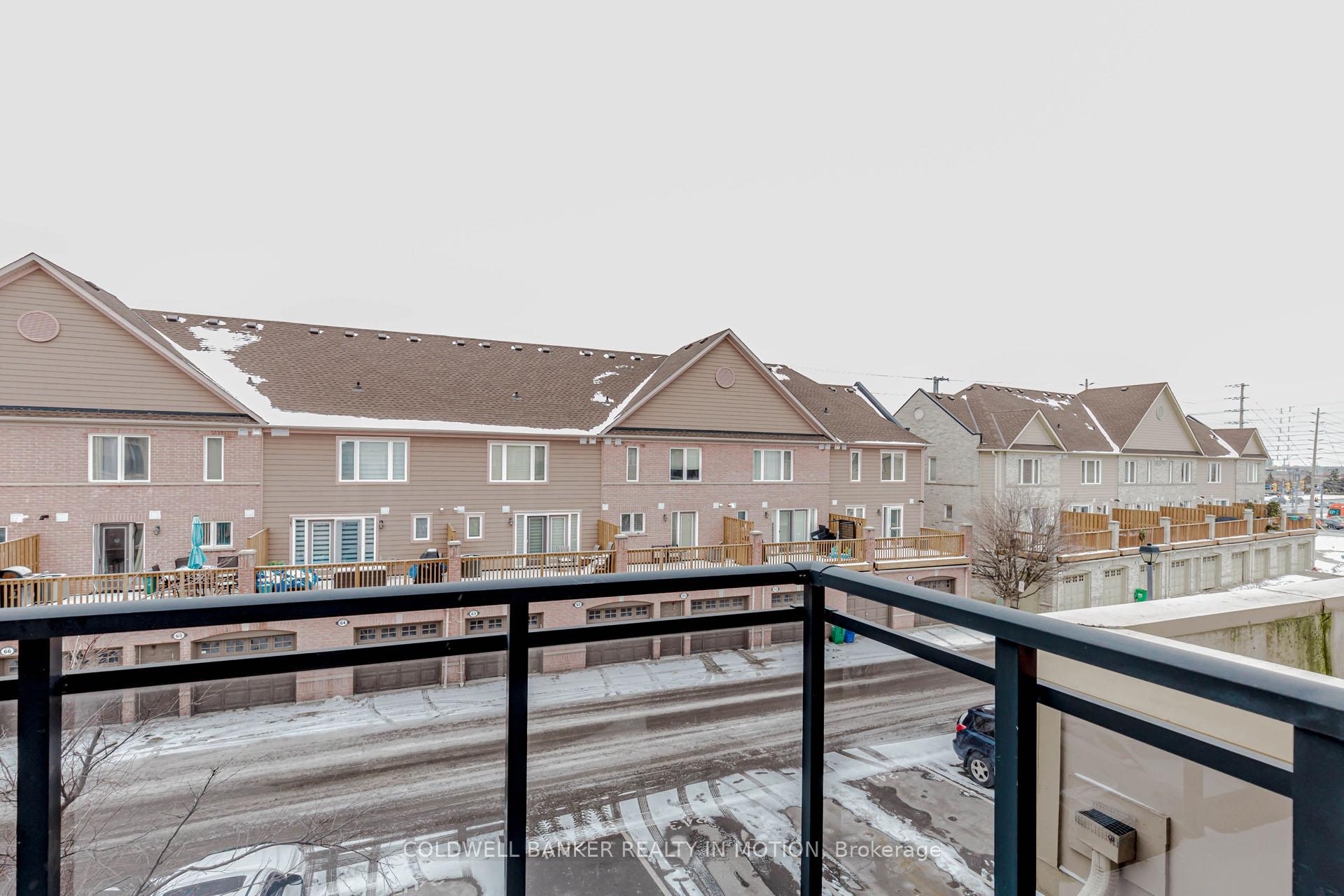 2 Bedrooms Condo at 4975 Southampton, Mississauga For sale