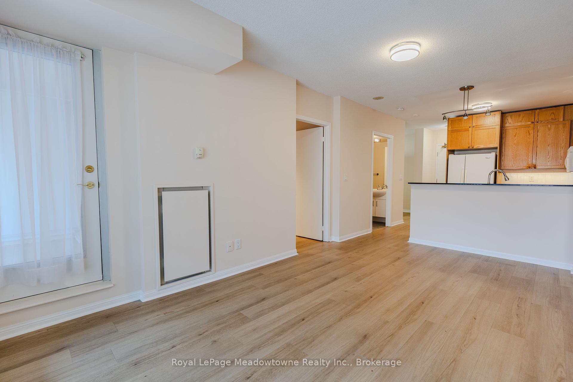 2 Bedrooms Condo at 1801 Bayview, Toronto For sale