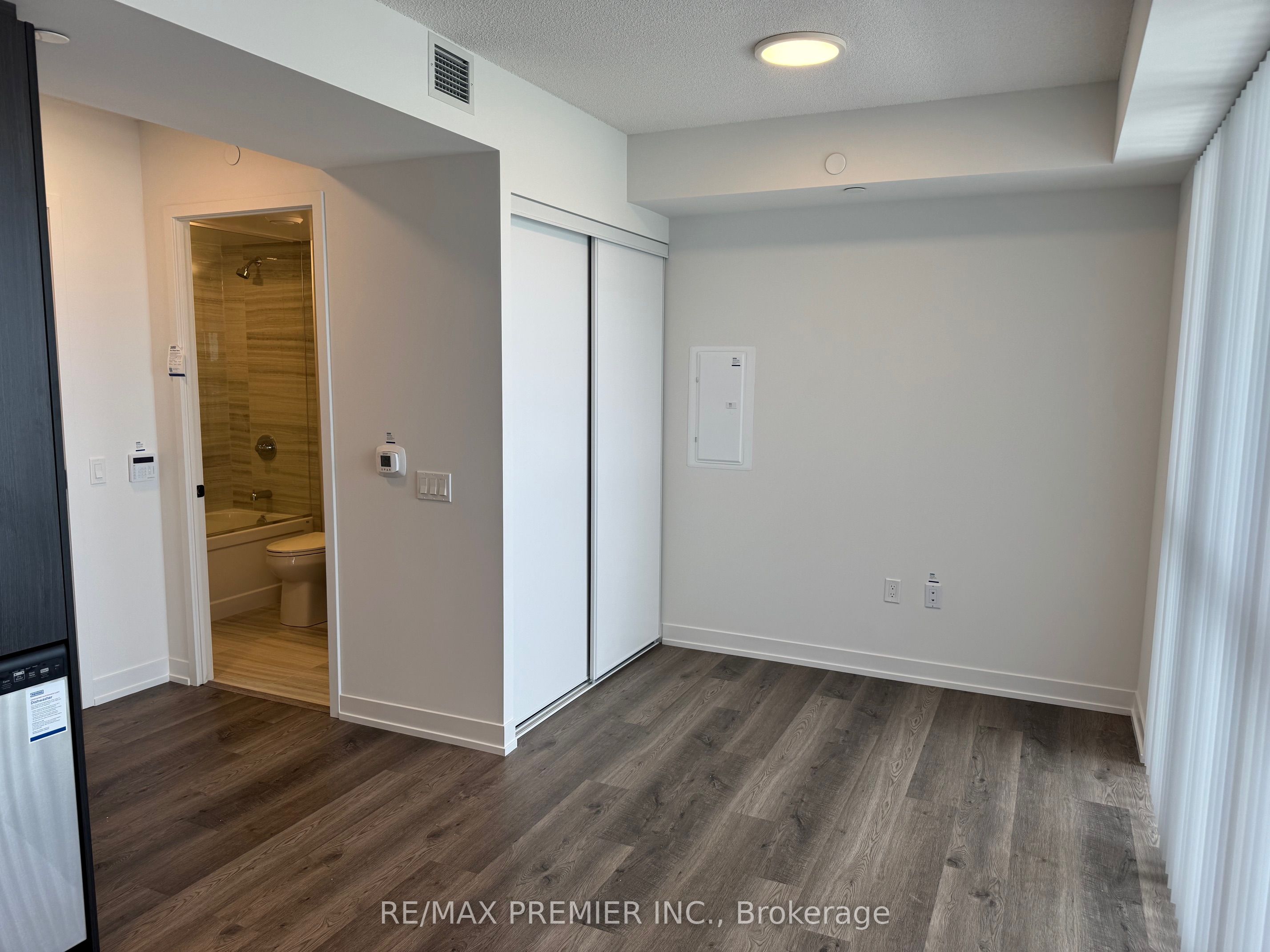195 Commerce Street, #1012
