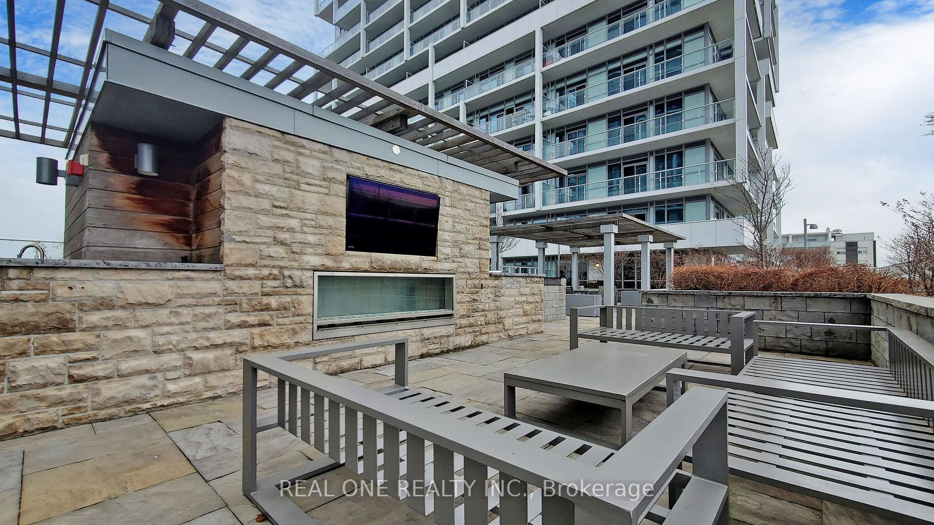 1 Bedroom Condo at 55 SPEERS, Oakville For sale