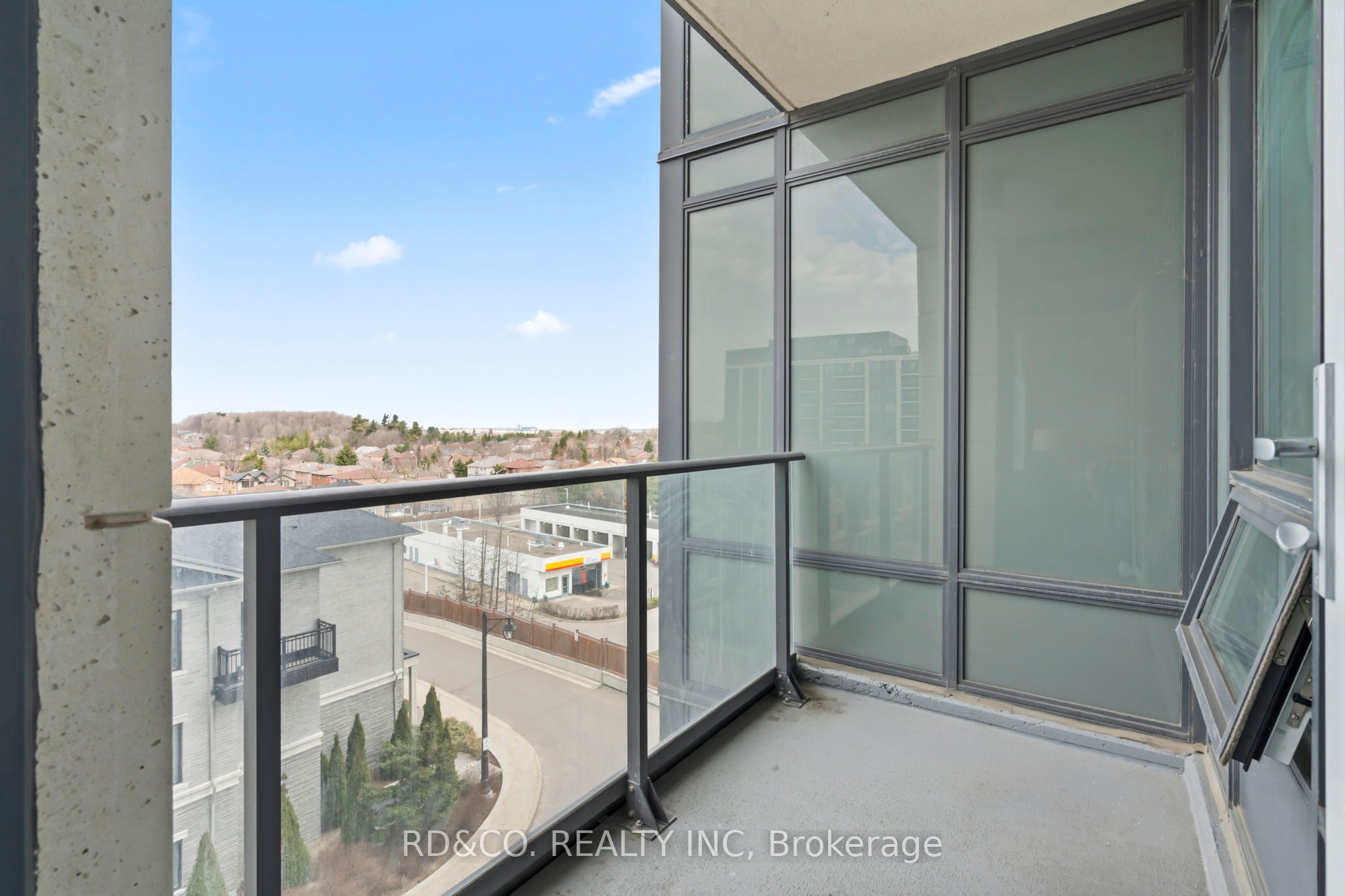 398 Highway 7 Road E, #601
