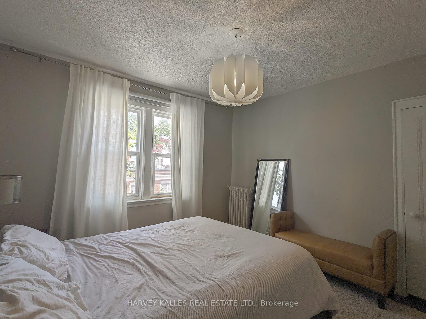 1 Brookdale Avenue 5