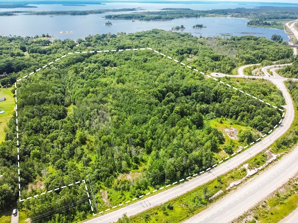 3066 West Service Road, Tay, ON L0K 2C0