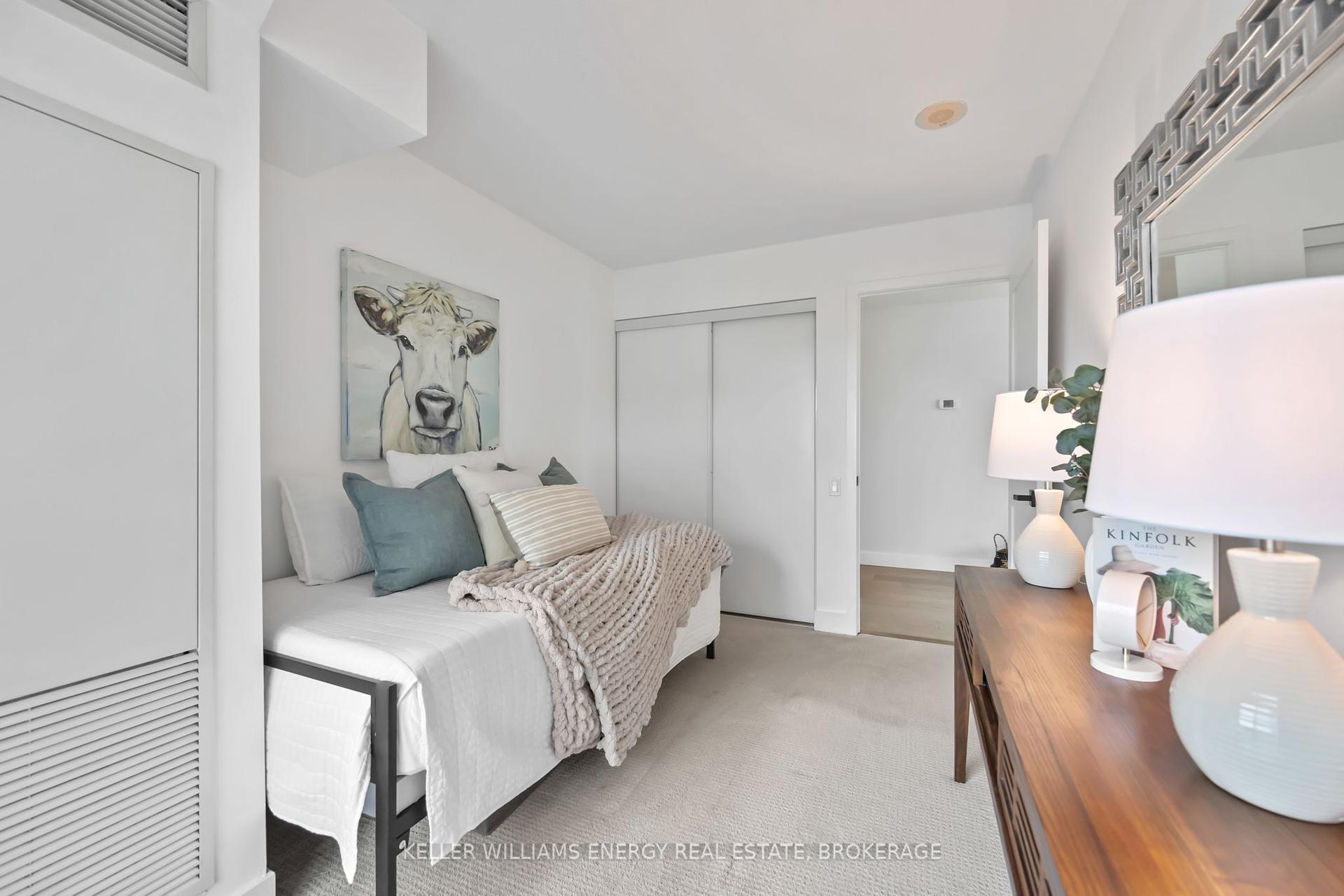 2 Bedrooms Condo at 1048 Broadview, Toronto For sale