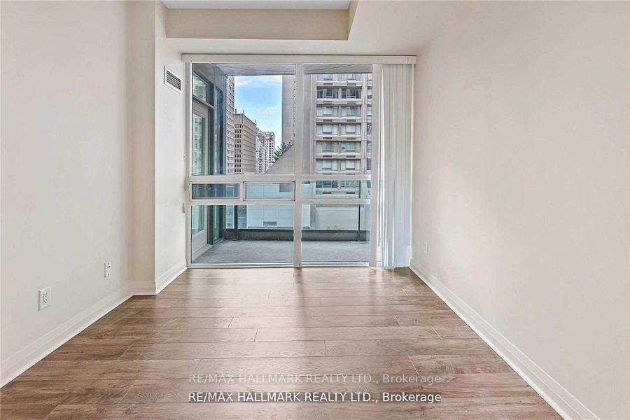 2 Bedrooms Condo at 1121 Bay, Toronto For sale