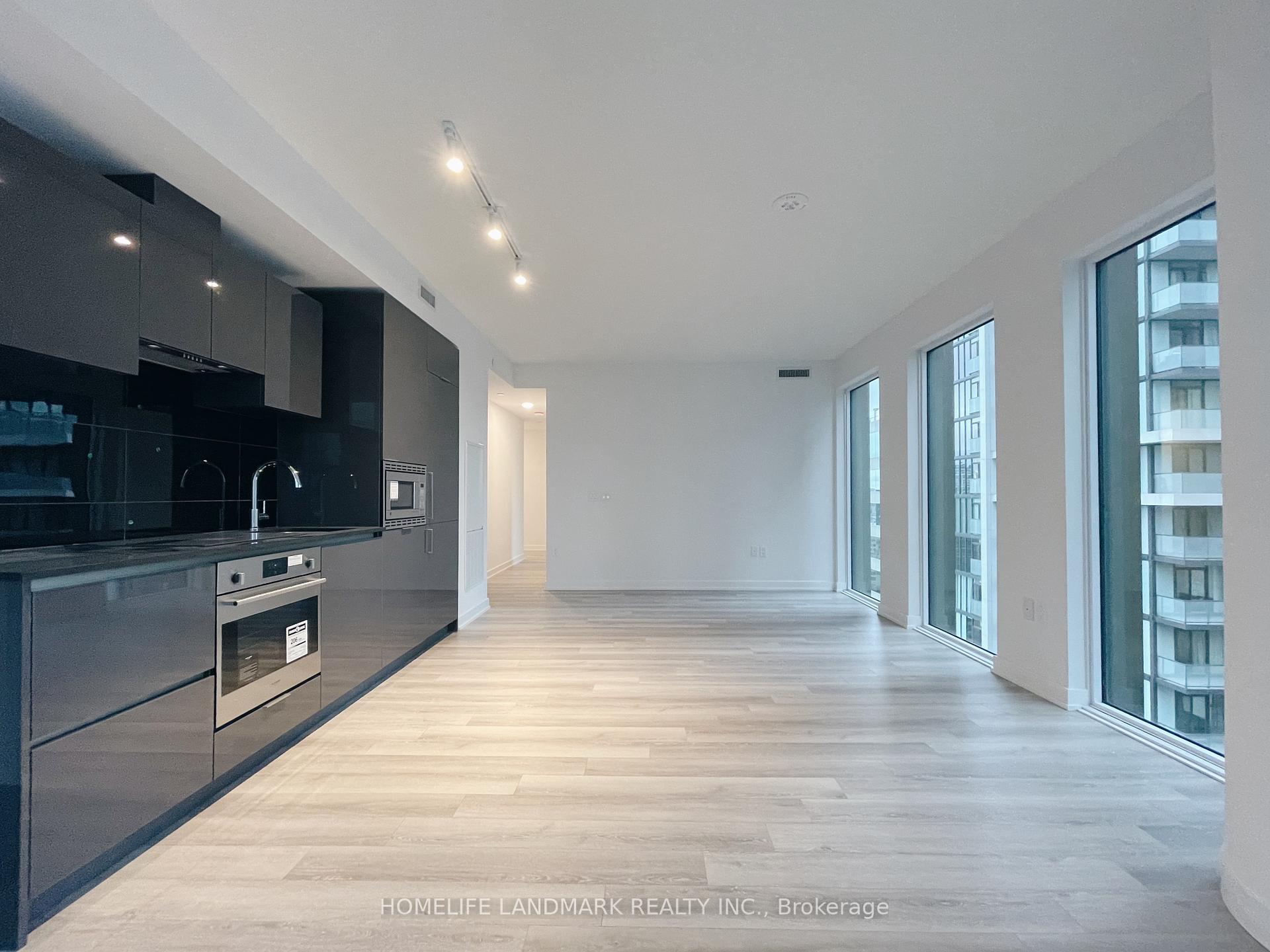2 Bedrooms Condo at 238 Simcoe,  Toronto For sale