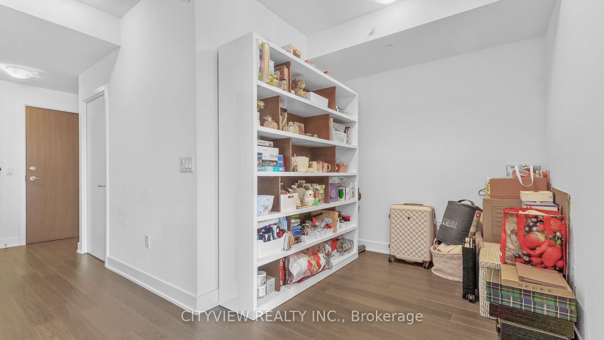 2 Bedrooms Condo at 20 Shore Breeze, Toronto For sale