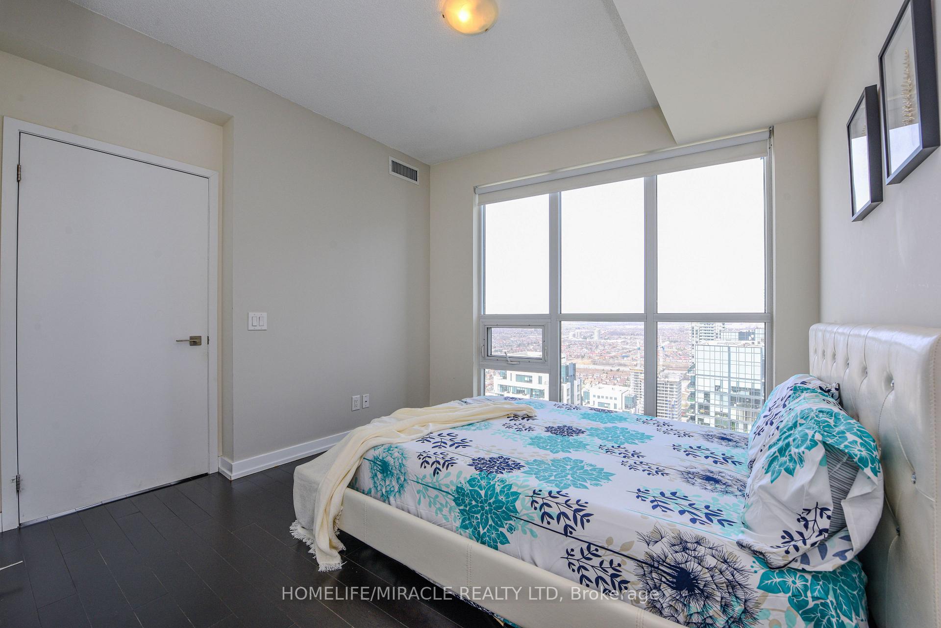 2 Bedrooms Condo at 4011 Brickstone,  Mississauga For sale
