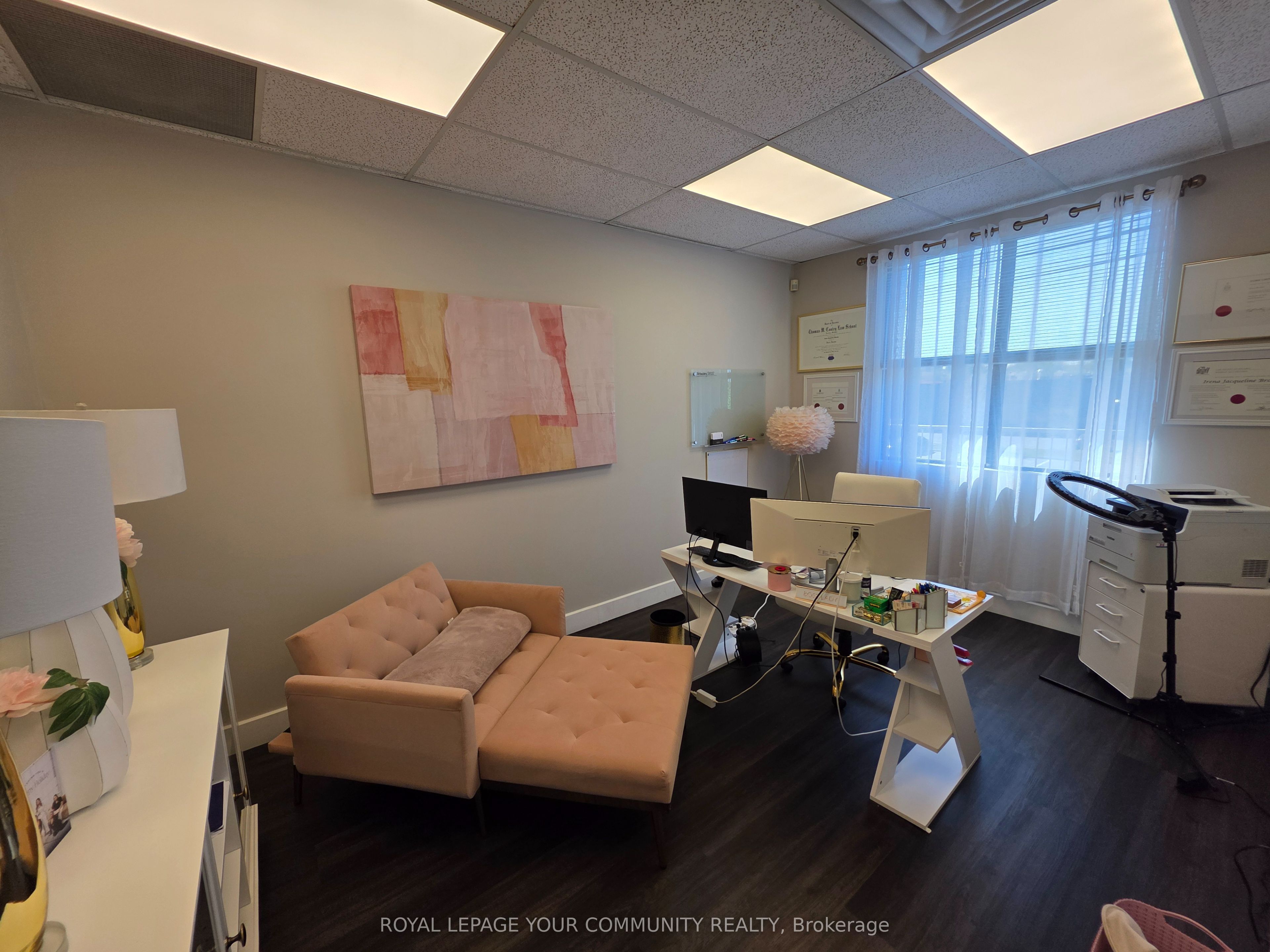 2155 Dunwin Drive, #Dr 31-32
