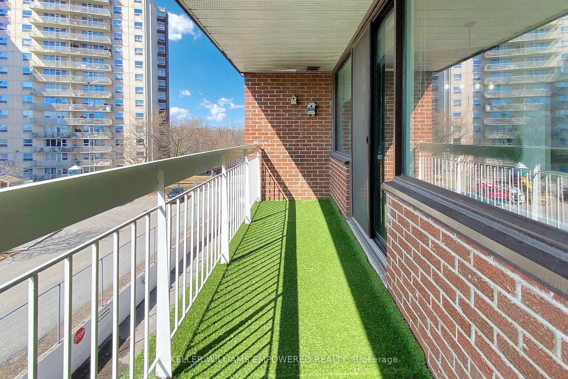 2 Bedrooms Condo at 4060 Lawrence, Toronto For sale