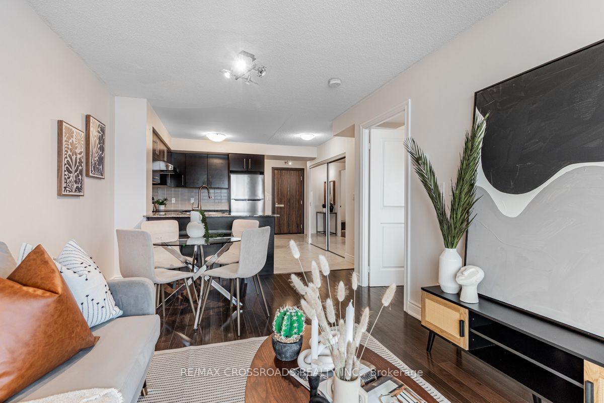 253 South Park Road, #909
